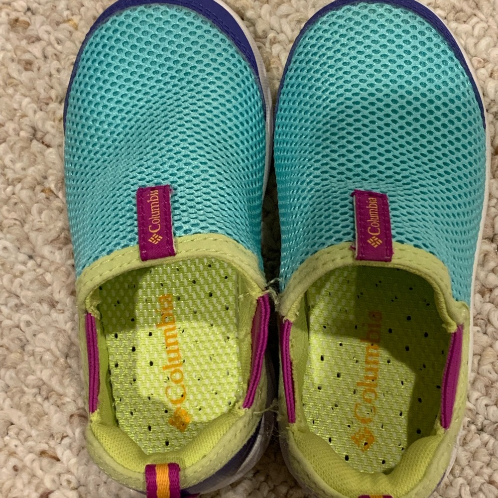 Little girls water shoe